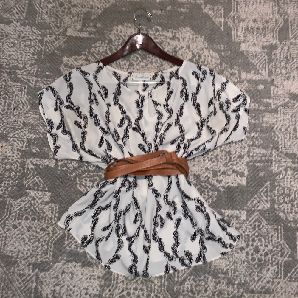 Francesca Criss Cross Oversized Blouse Size Small